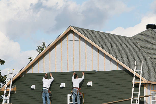 Professional Siding Repair technician working in Modena, PA